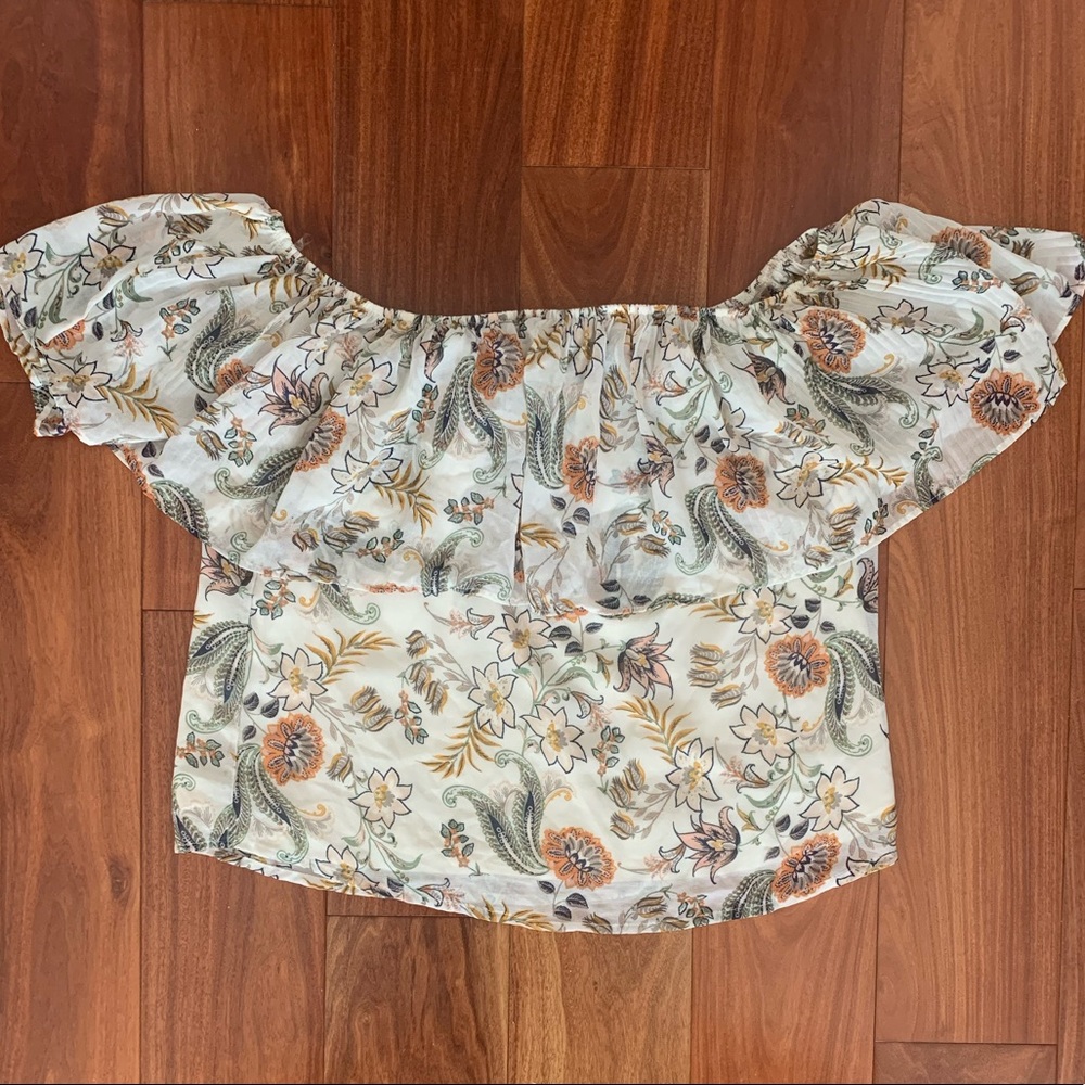 SOCIALITE Floral Off-the-Shoulder Top